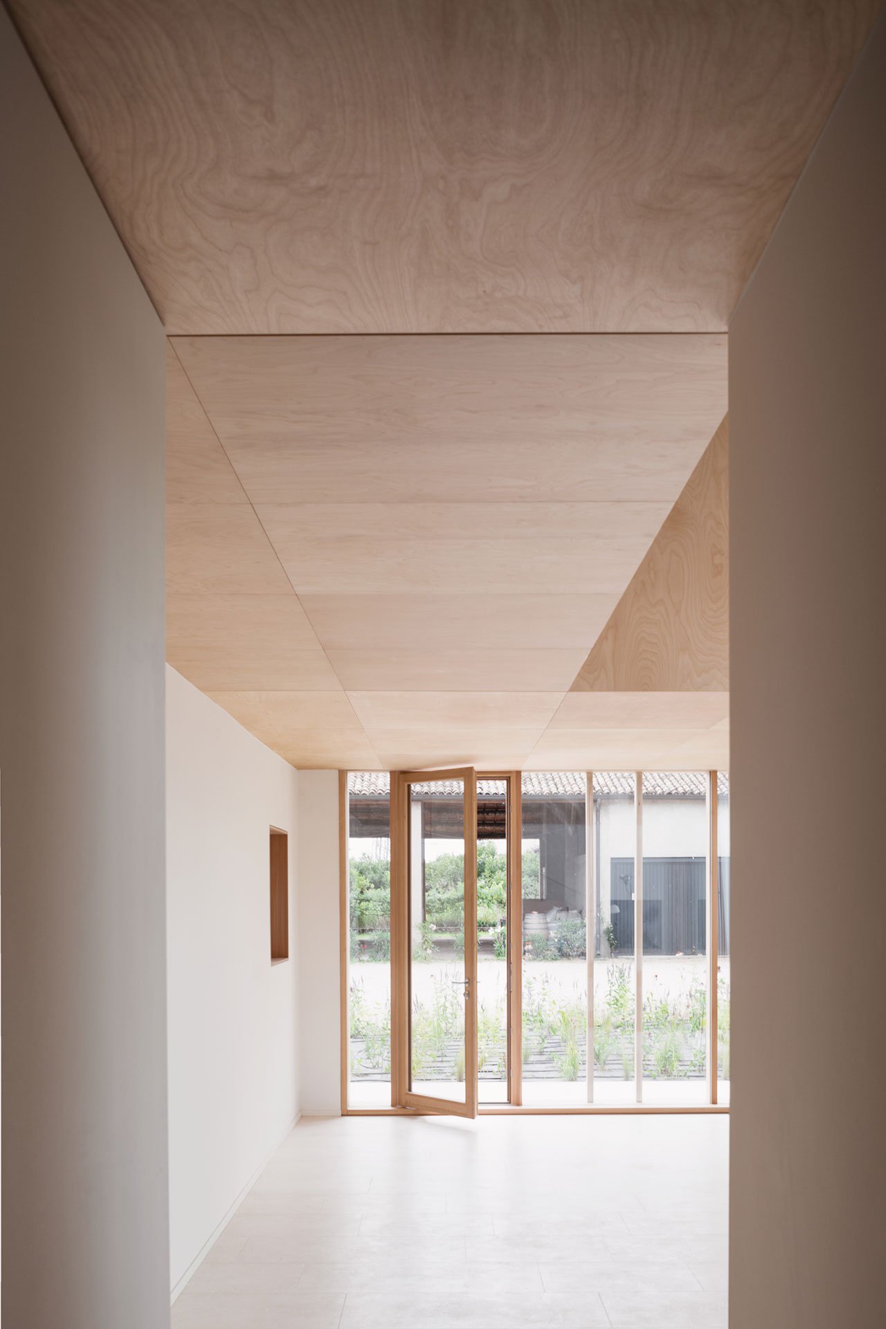 A Country House in Chievo by Studio Wok, familyhouse, architecture, renovation, garden