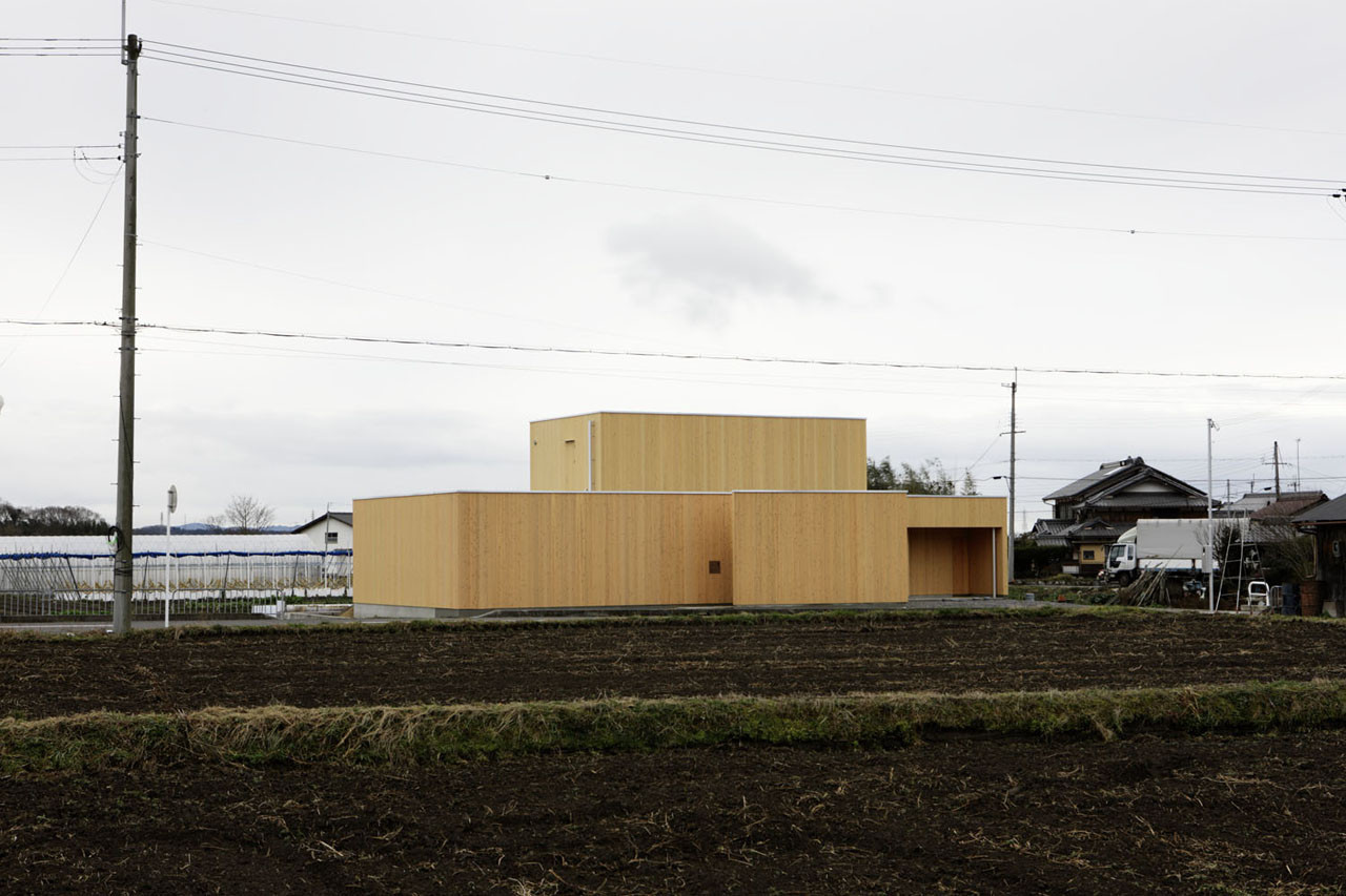 Casa 'na' by Shuji Hisada, familyhouse, architecture, japan, wood