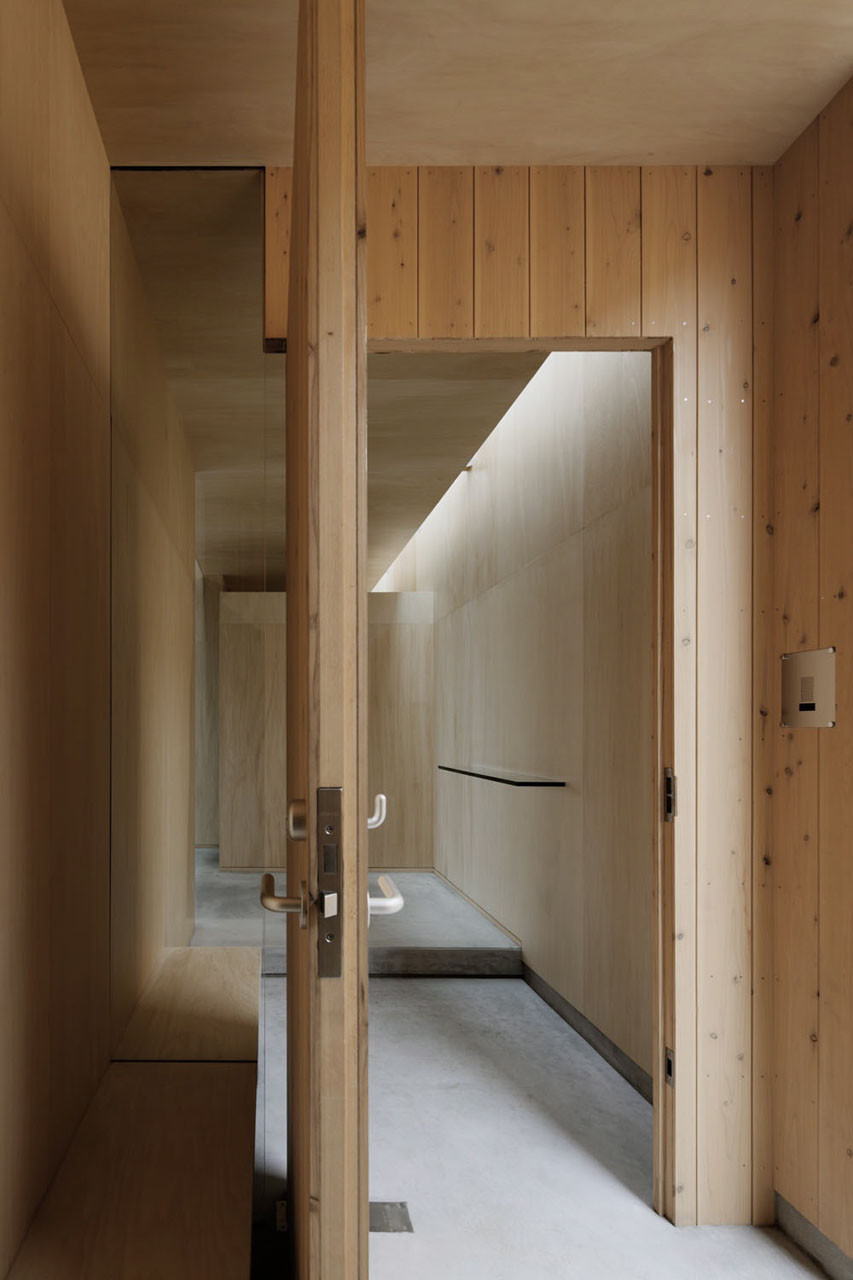 Casa 'na' by Shuji Hisada, familyhouse, architecture, japan, wood
