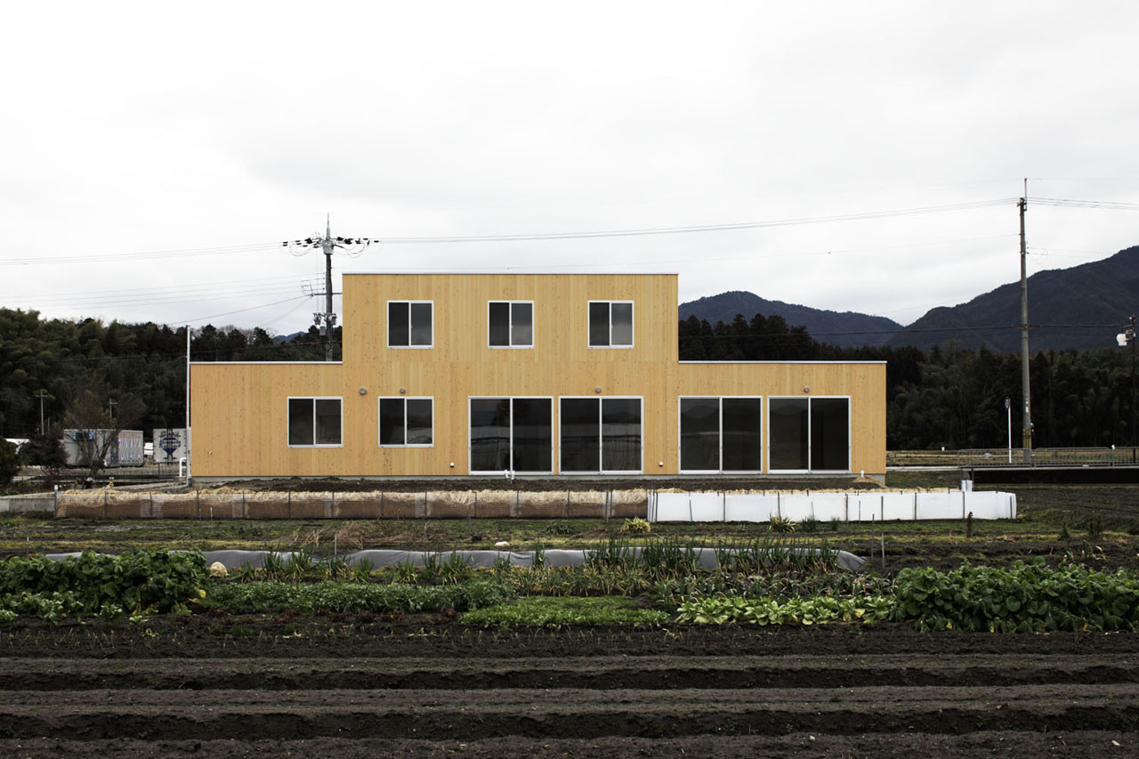 Casa 'na' by Shuji Hisada, familyhouse, architecture, japan, wood