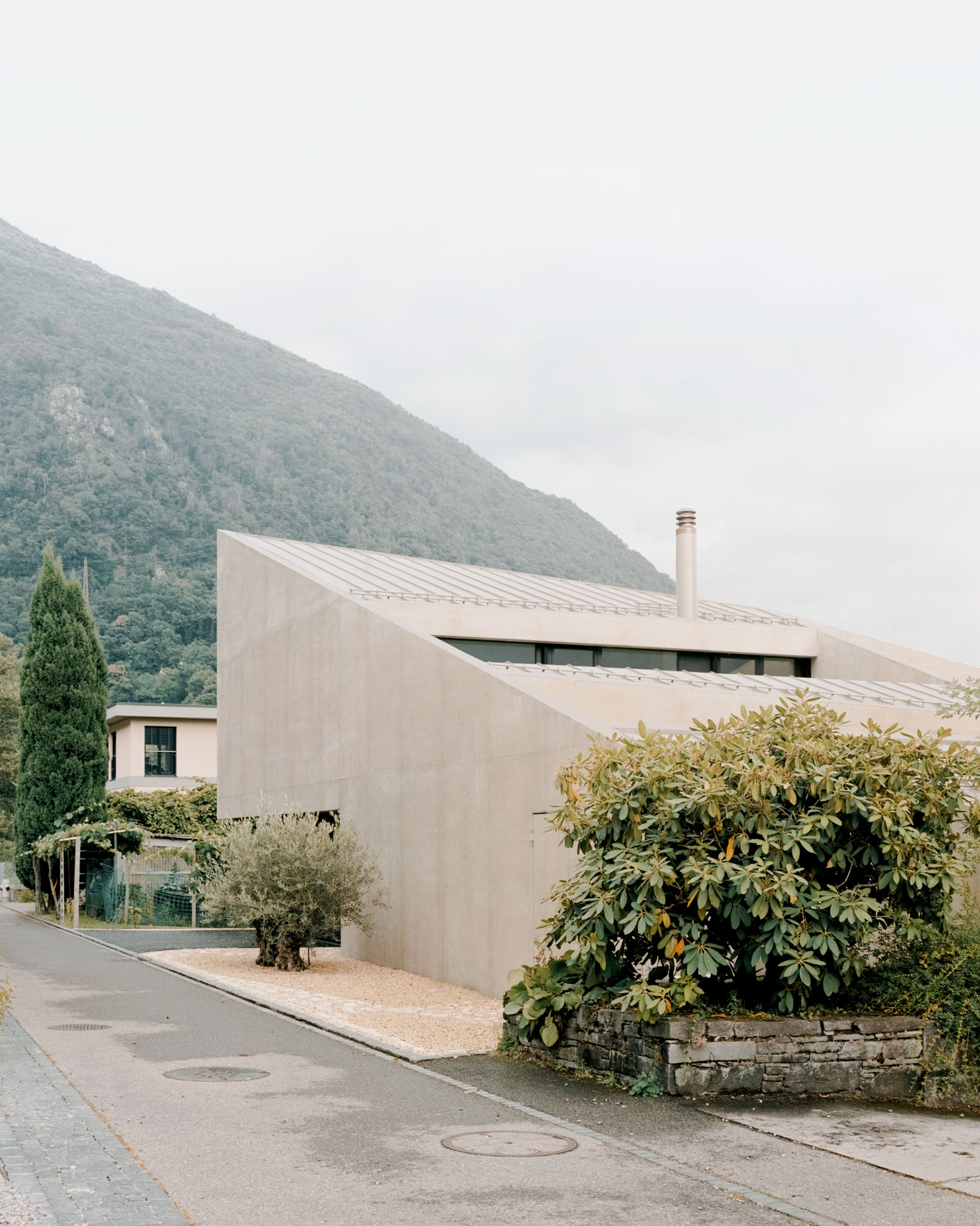 Pyramid House by DF_DC, swiss, architecture, familyhouse, minimalism, concrete
