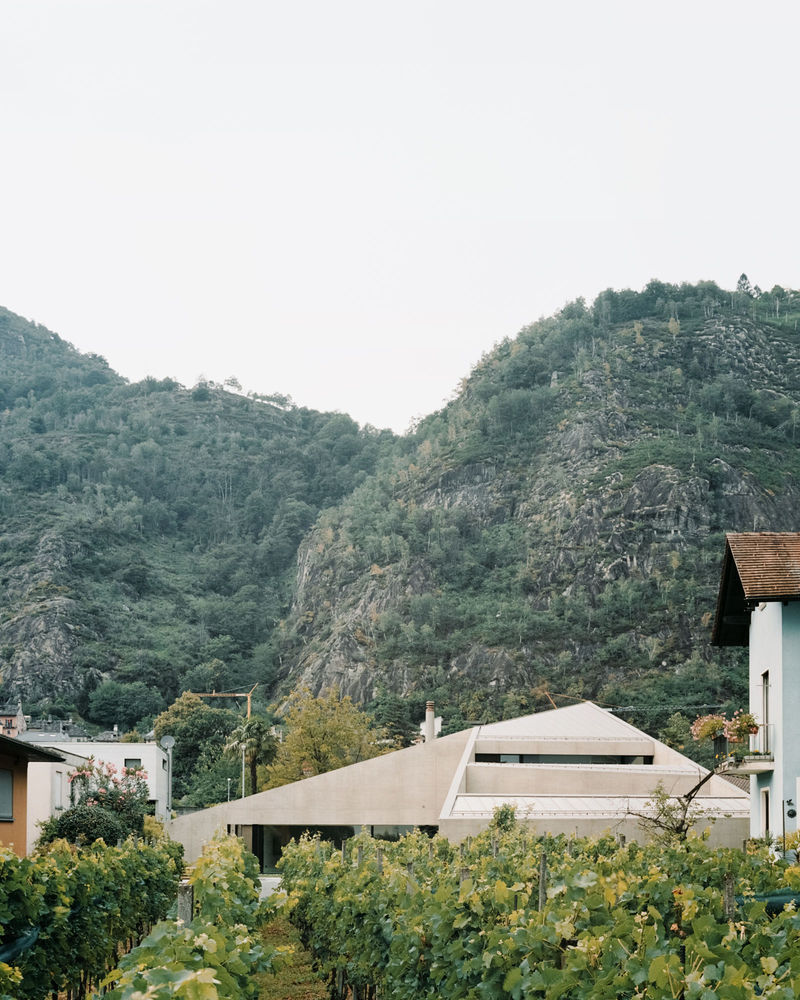 Pyramid House by DF_DC, swiss, architecture, familyhouse, minimalism, concrete