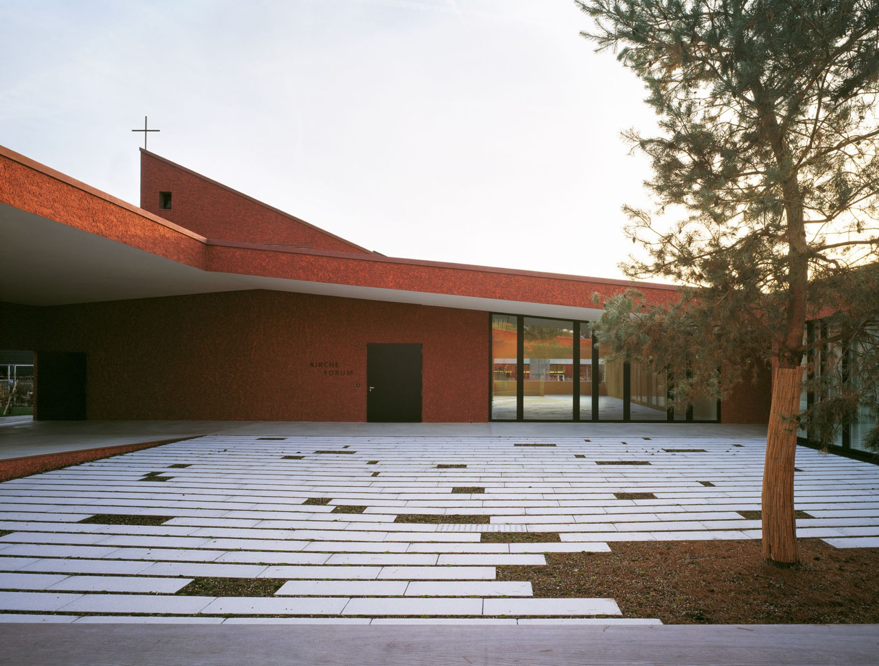 Franziskus Church Centre by Marques AG, sacral, swiss, architecture, church, white