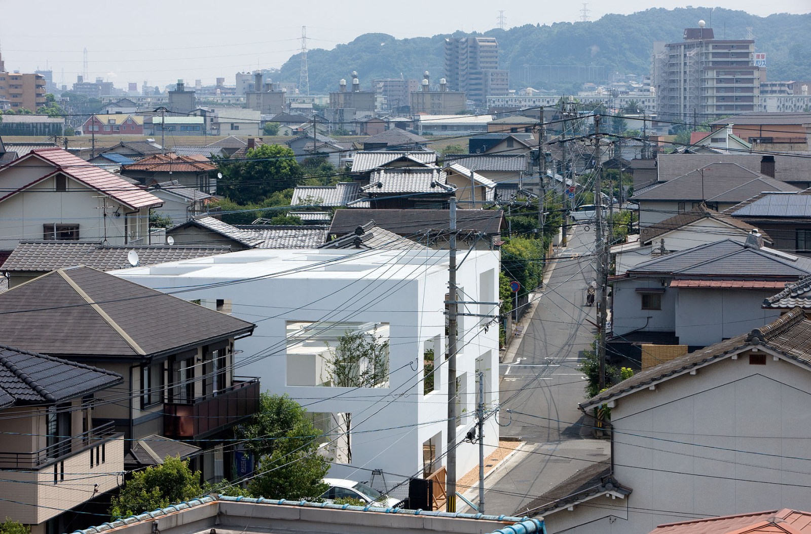House N by Sou Fujimoto Architects, japan, architecture, minimalism, white, green