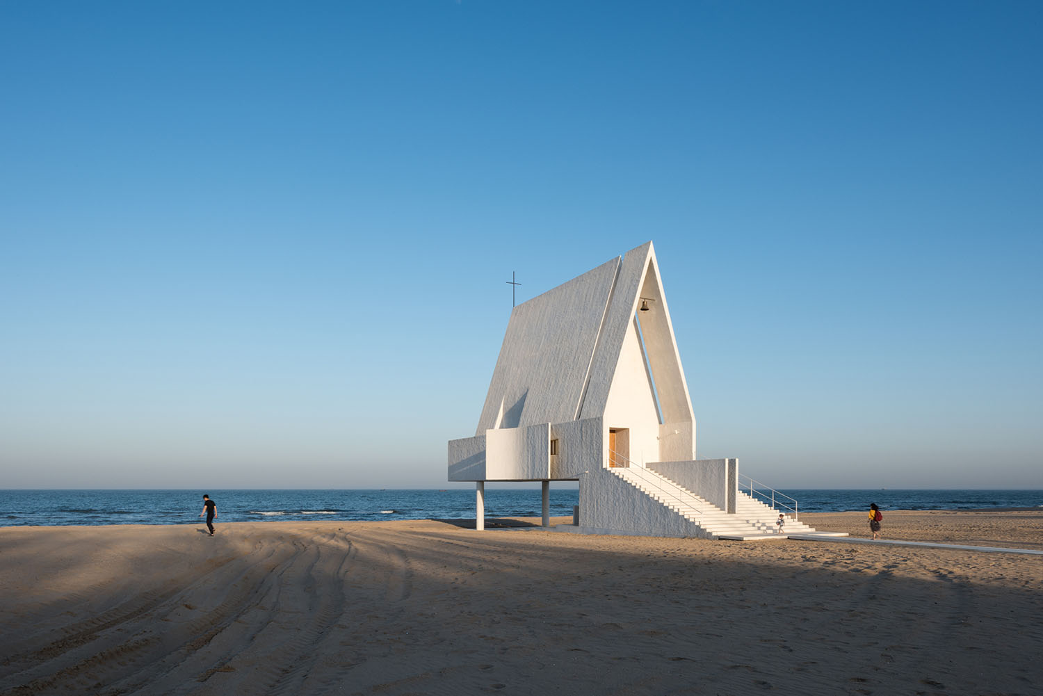 Seashore Chapel by Vector Architects, sacral, architecture, china, minimalism, white