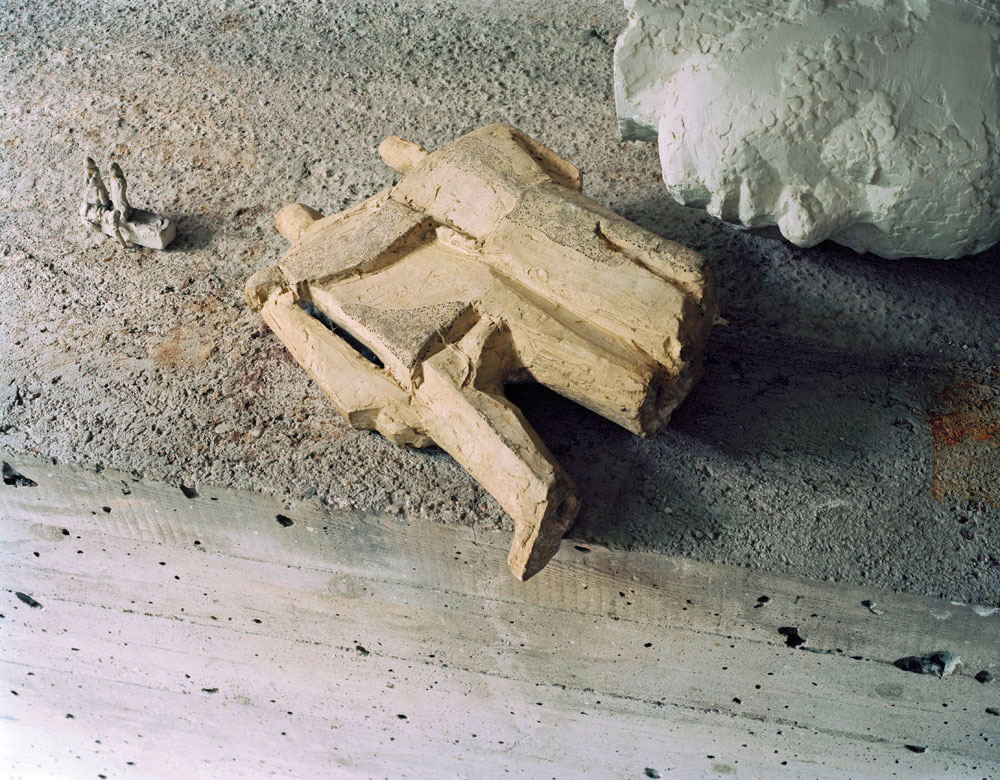 Atelier Hermann Rosa, interiors, artspace, concrete, glass, green