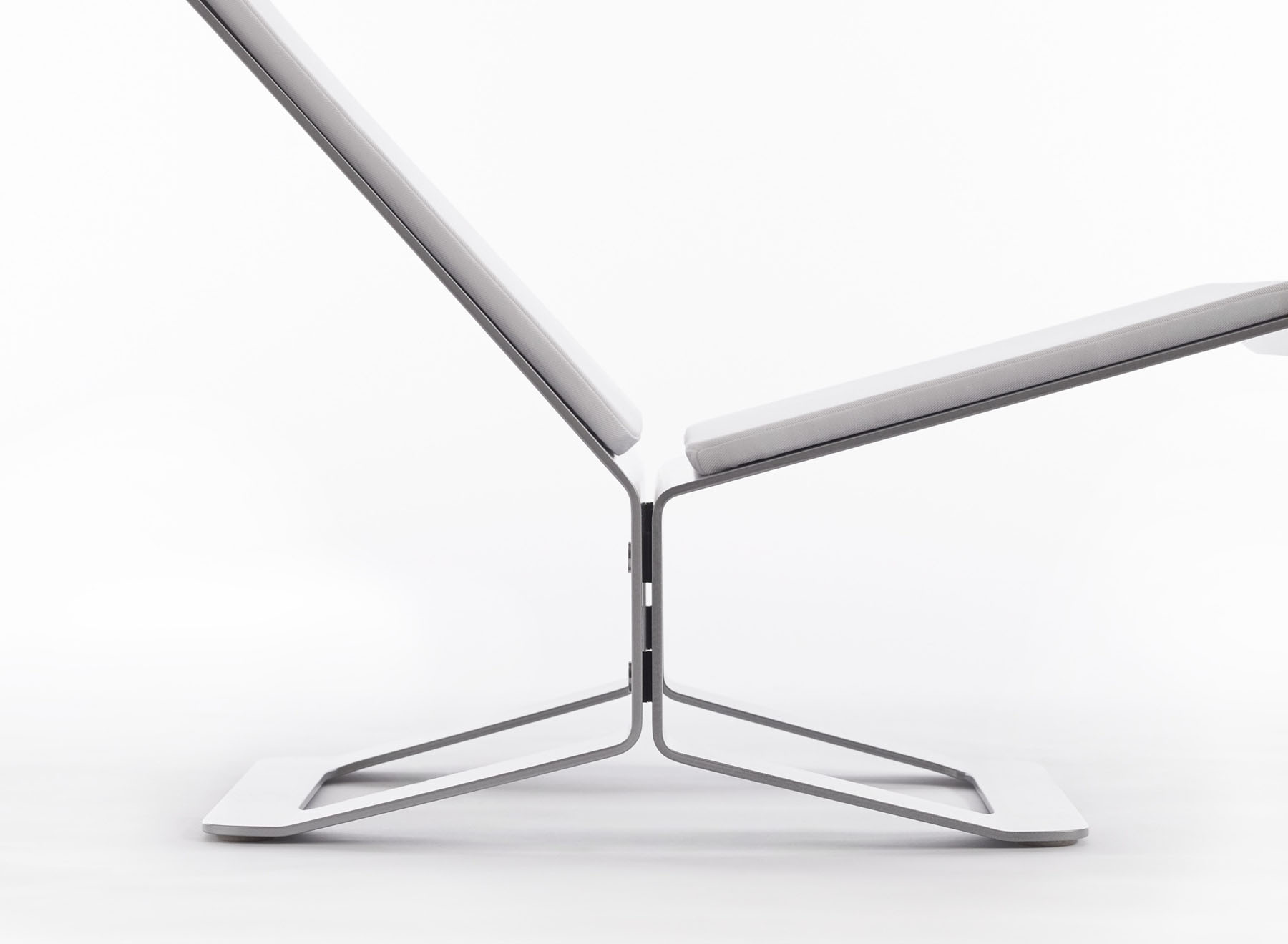 Workman Chaise by Harry Teng & Eunie Park, chair, design, craft, aluminium, furniture