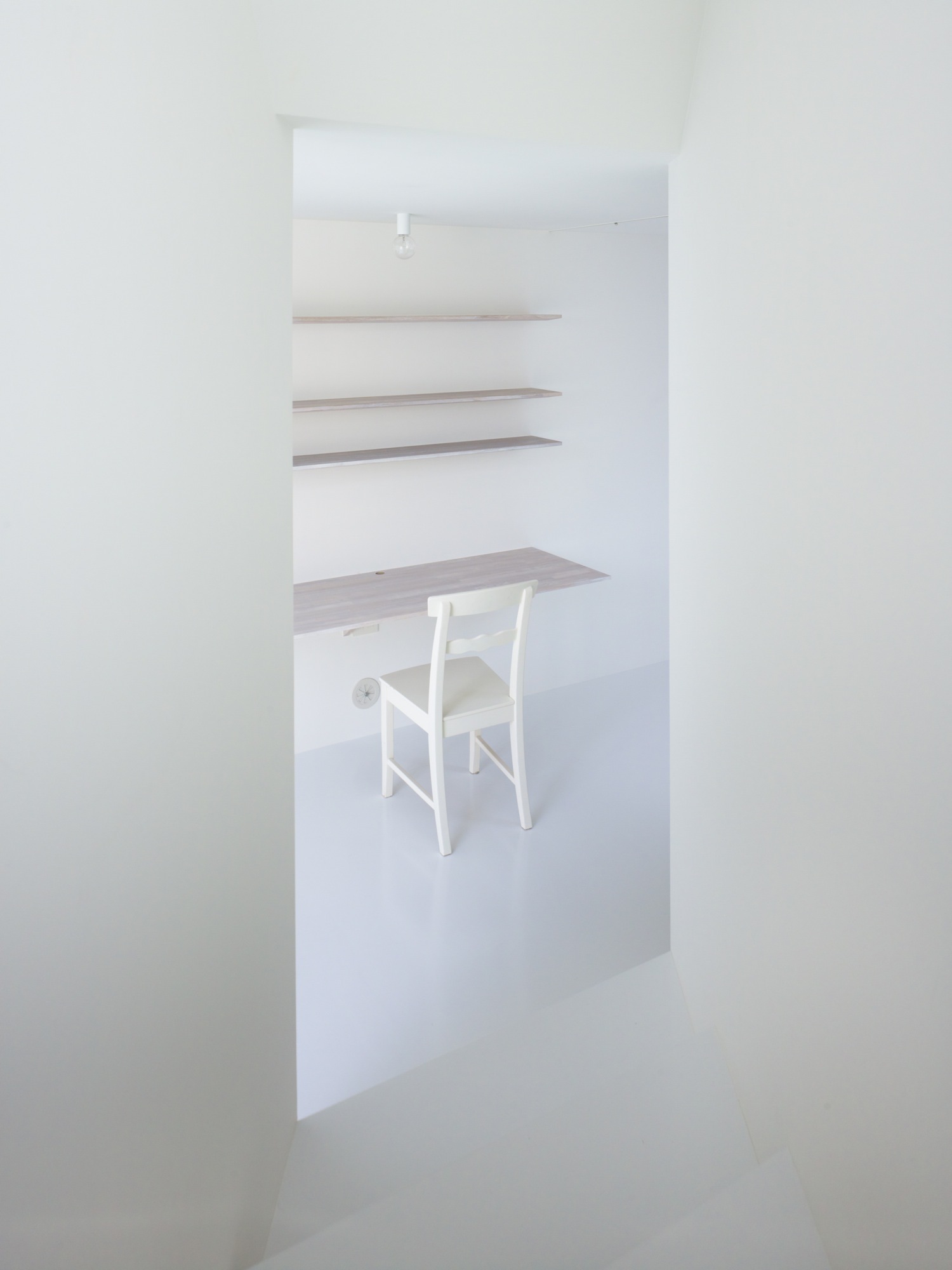 Slice of the City by Alphaville Architects, minimalism, japan, white