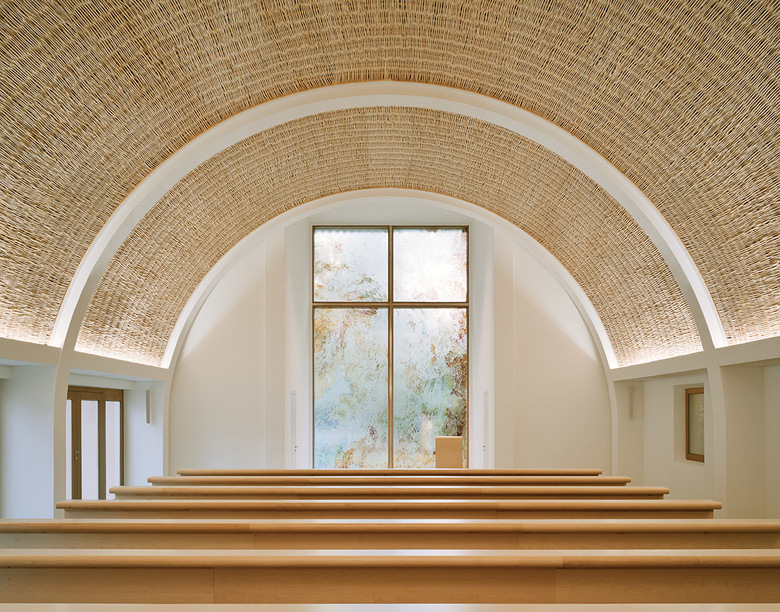 Funeral Chapel by Kaestle Ocker Roeder Architekten, sacral, renovation, interiors, chapel, architecture