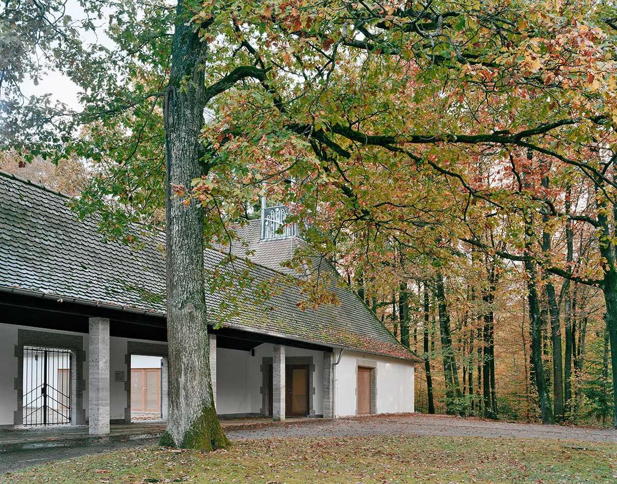 Funeral Chapel by Kaestle Ocker Roeder Architekten, sacral, renovation, interiors, chapel, architecture