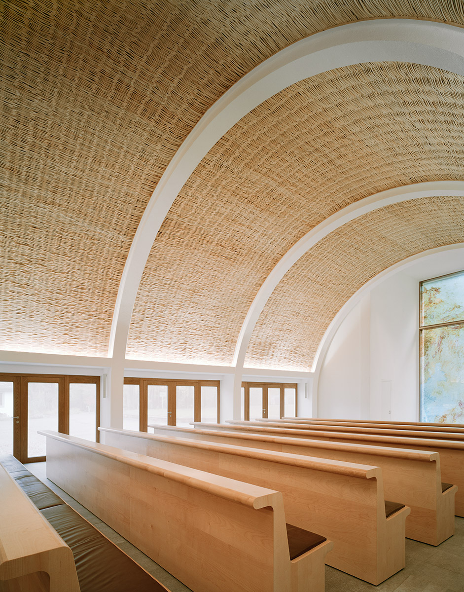 Funeral Chapel by Kaestle Ocker Roeder Architekten, sacral, renovation, interiors, chapel, architecture