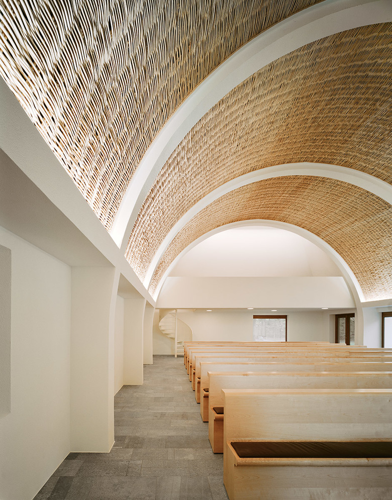 Funeral Chapel by Kaestle Ocker Roeder Architekten, sacral, renovation, interiors, chapel, architecture
