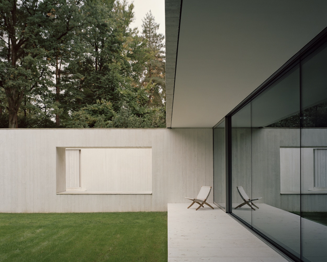 Villa Waalre by Russell Jones, modernism, minimalism, villa