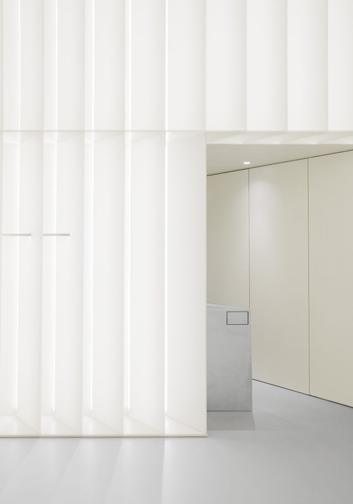 J. Lindeberg by Studio David Thulstrup, interiors, minimalism, fashion, concrete, wood