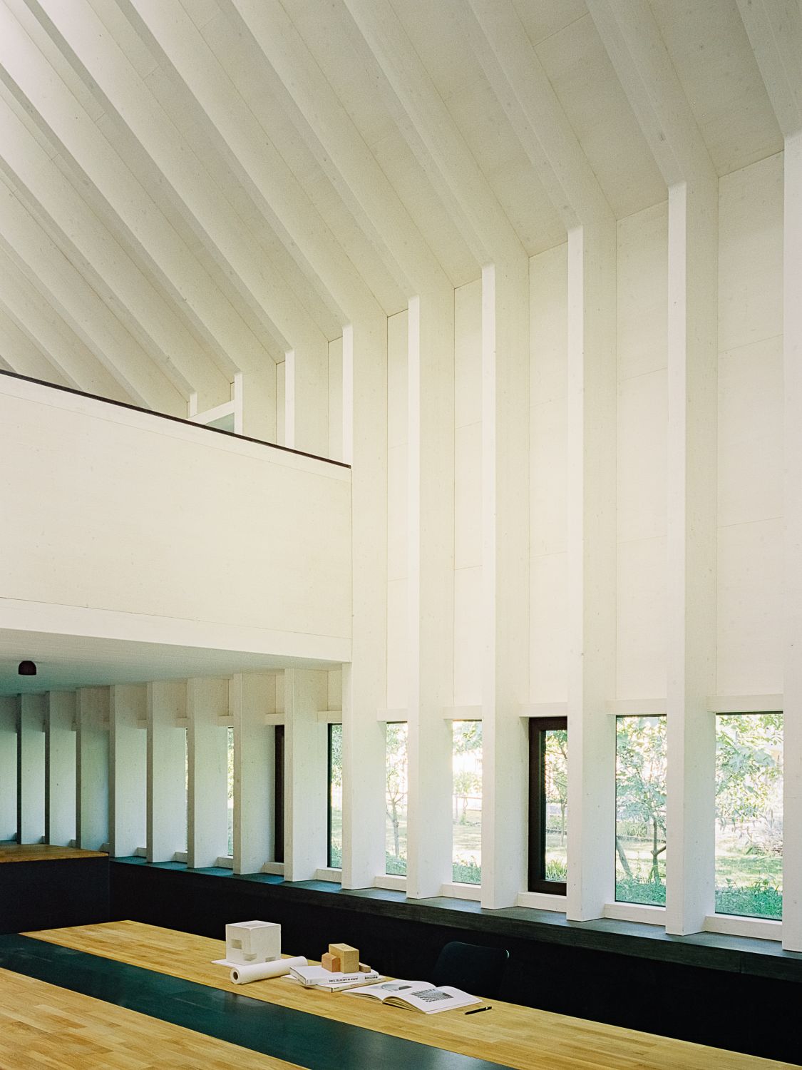 Atelier by Stocker Lee Architects, interiors, atelier, minimalism