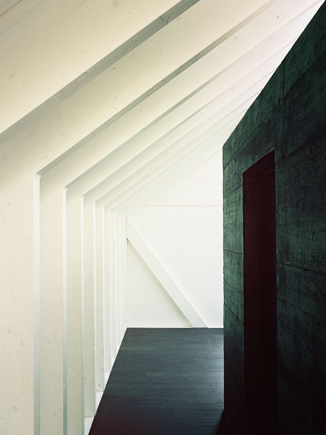 Atelier by Stocker Lee Architects, interiors, atelier, minimalism