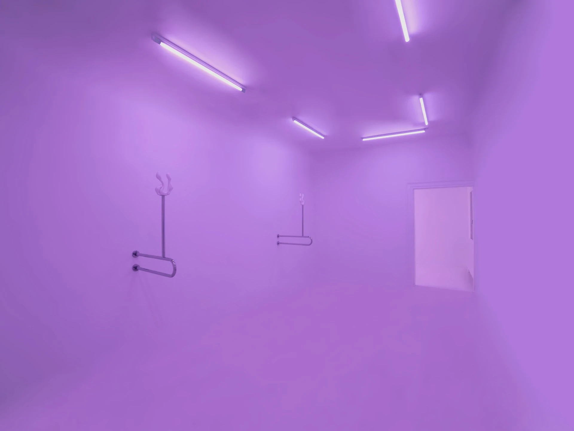 NATORU by Mit Borrás at Kunstverein Göttingen Germany, film installation, media performance, 3D printing, transhumanism, Peter Heller