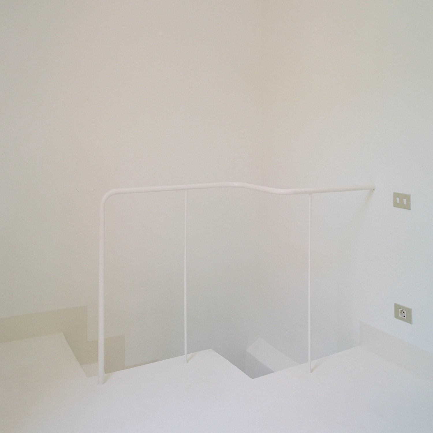 LL731 by Aramé Studio — A corner detail of LL731 showing the architectural intervention at the threshold between spaces.