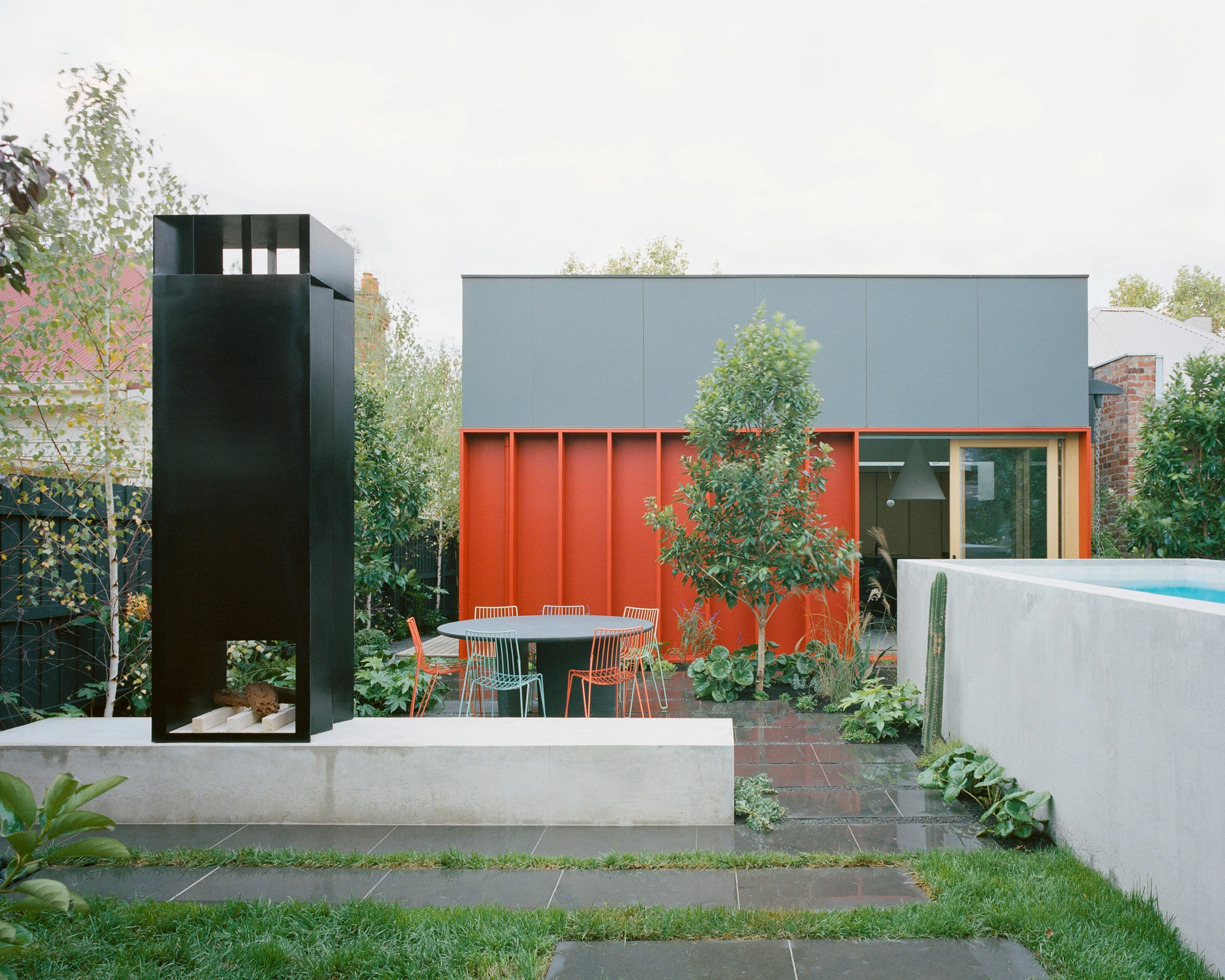 House K by Kart Projects — House K's extension reads as a compositional study in material contrast and chromatic restraint.