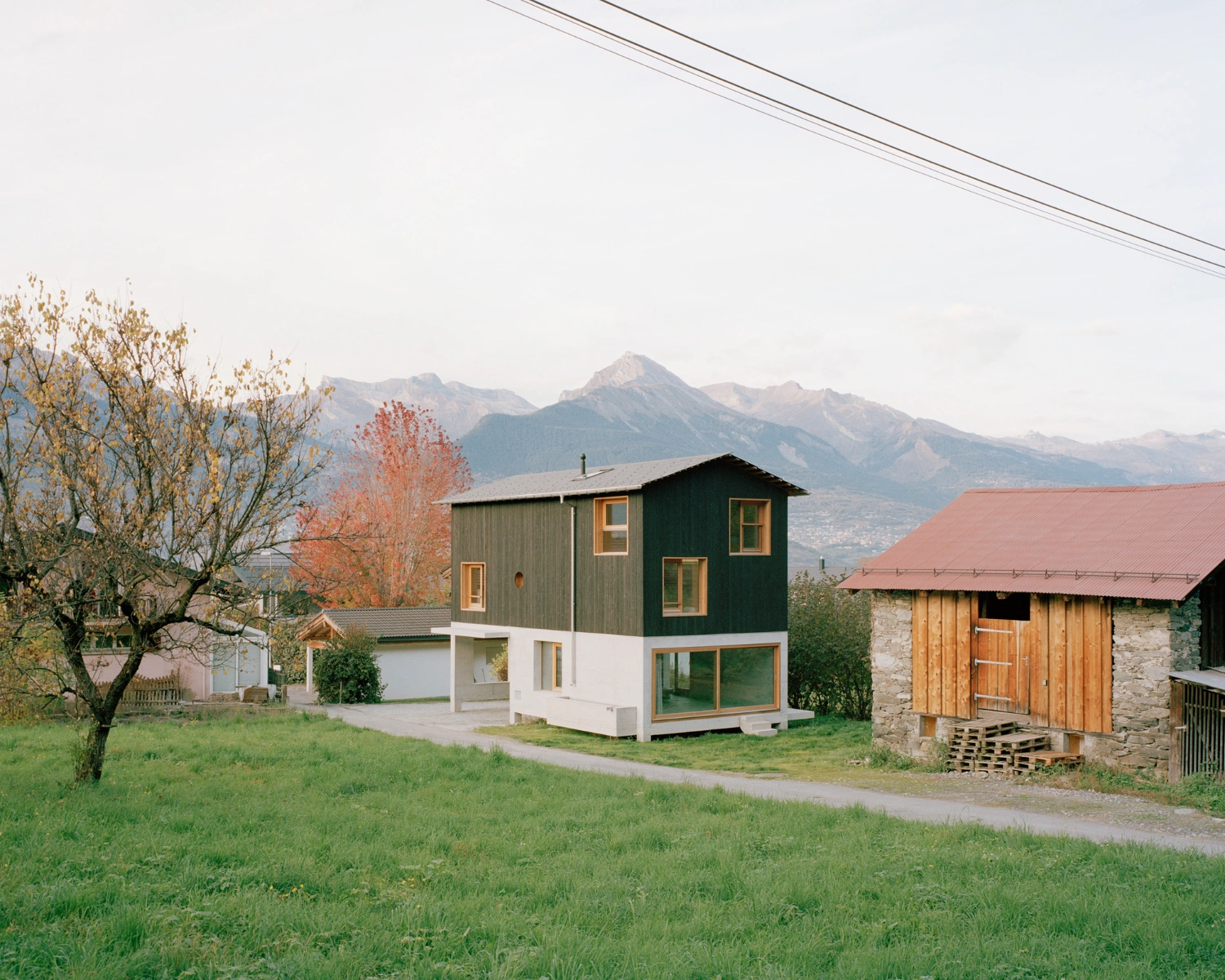 The Wandering House by Lionel Ballmer, swiss architecture, switzerland guide, concrete, alps