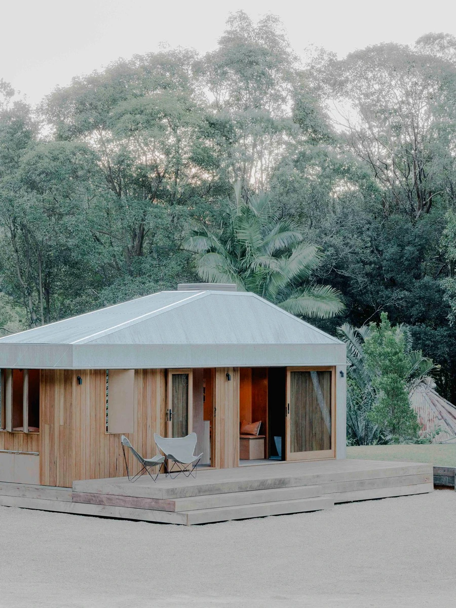 The Oculus by Hayley Pryor — Byron Bay, Australia: 21 square metres in Byron Bay that look and function like an Australian shed, but aren't