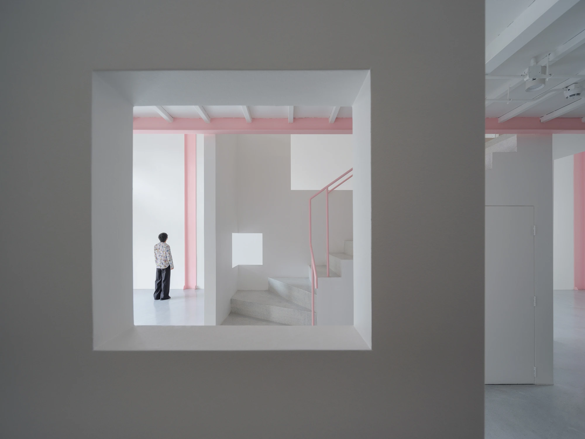 Apelron Contemporary by Aether Architects + Archigress, Shenzhen China, railway warehouse gallery, structural cluster, layered walls, photographed by Zhang Chao