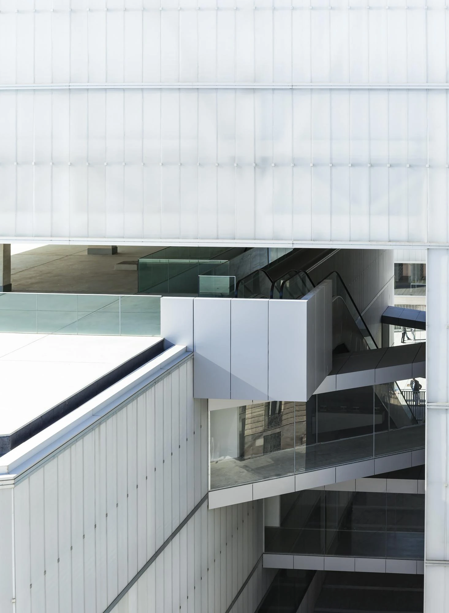 Barceló Market by Nieto Sobejano Arquitectos, Madrid Spain, market library sports hall, opaline cast glass facade, civic complex, photographed by Roland Halbe and Marcela Grassi