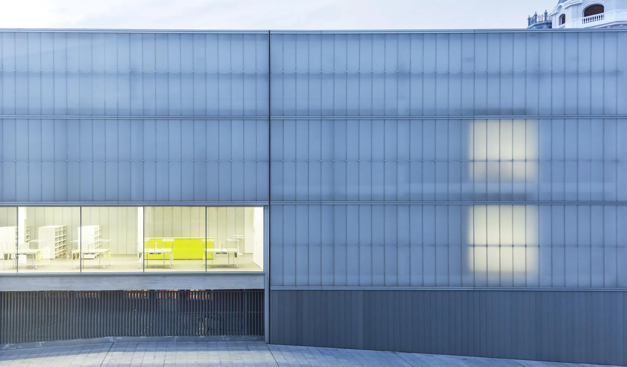 Barceló Market by Nieto Sobejano Arquitectos, Madrid Spain, market library sports hall, opaline cast glass facade, civic complex, photographed by Roland Halbe and Marcela Grassi