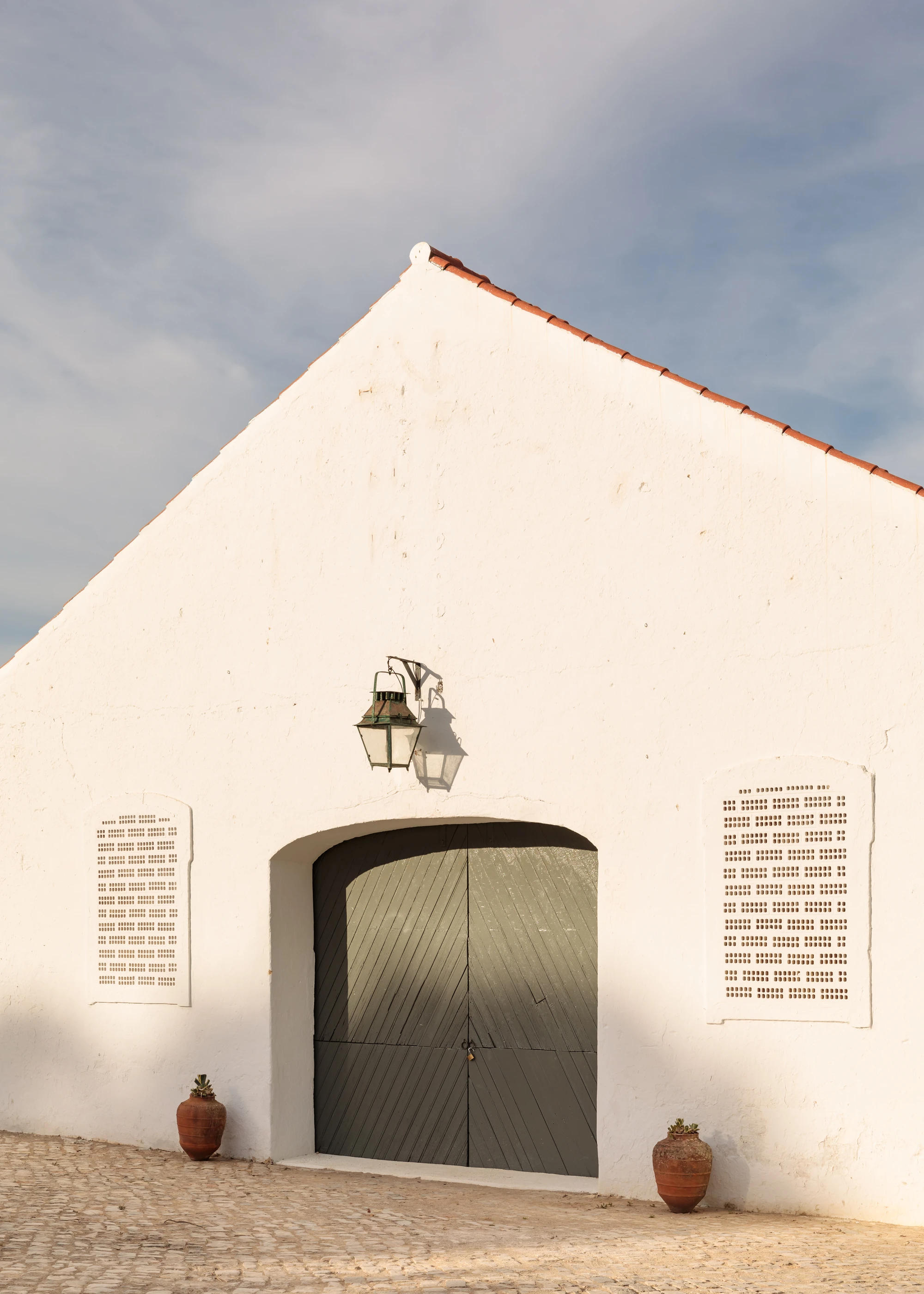 Casas da Quinta de Cima by Ricardo Gonçalves, Portugal, residential cluster, stone and whitewash, quinta estate, photographed by Ricardo Oliveira Alves and FN