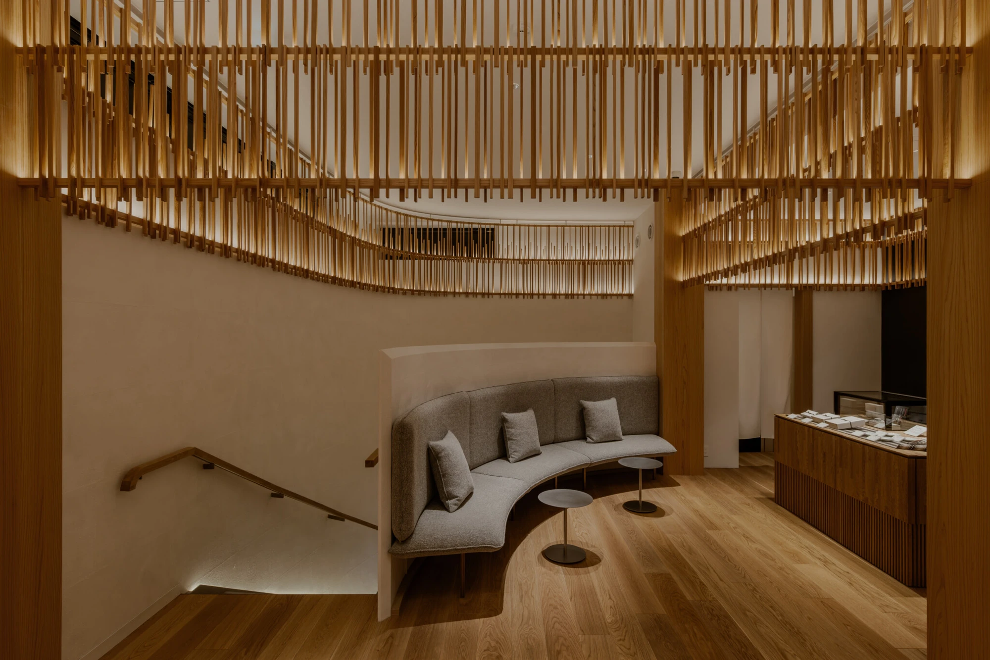 Kayanoya Ginza by Kengo Kuma and Associates, Ginza Tokyo Japan, wooden dashi shop, slender timber facade, washi paper, photographed by Keishin Horikoshi