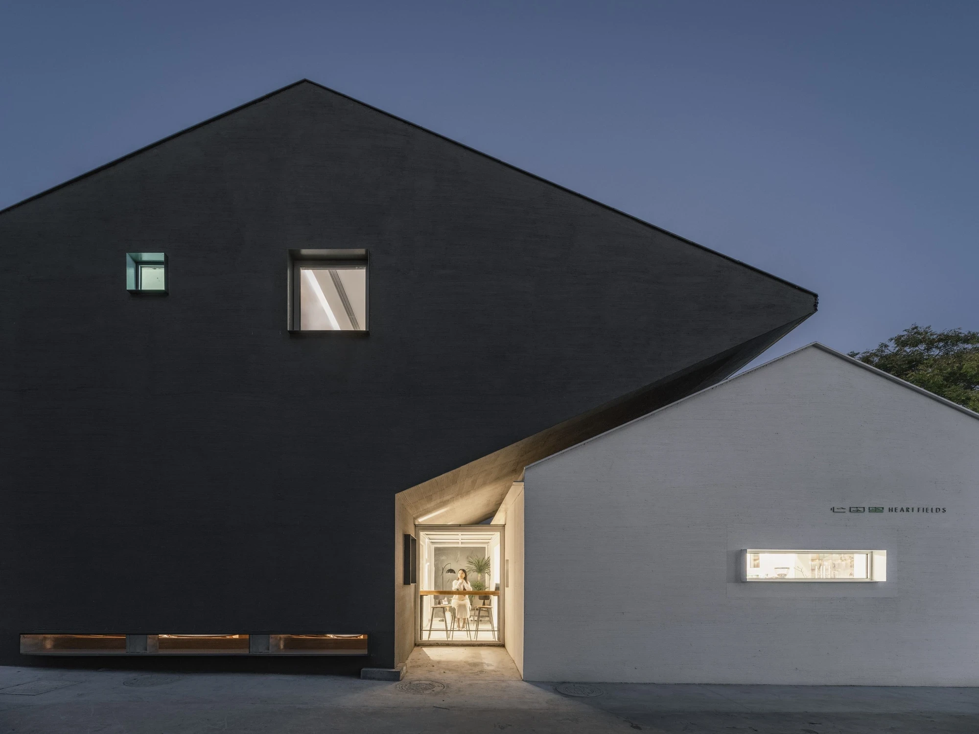 Heart Fields, Rural Bookstore and Homestay by Wutopia Lab