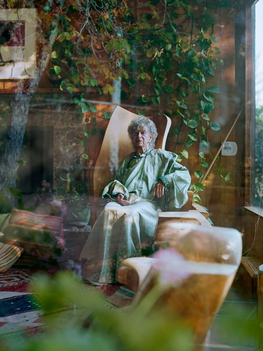 I Know How Furiously Your Heart Is Beating by Alec Soth, photographed by Alec Soth — Anna.