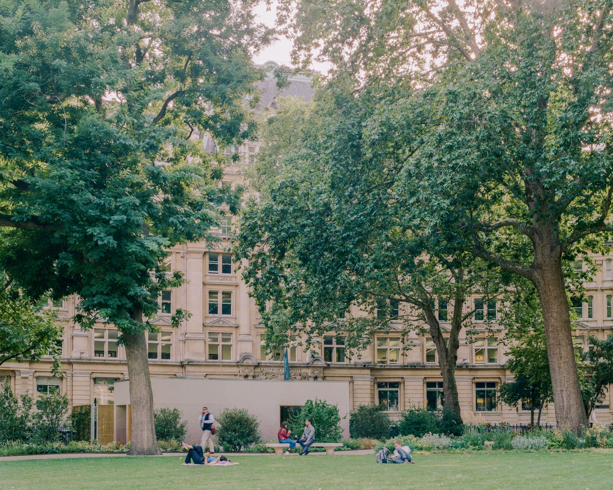 Finsbury Circus Parks Office by Studio Weave