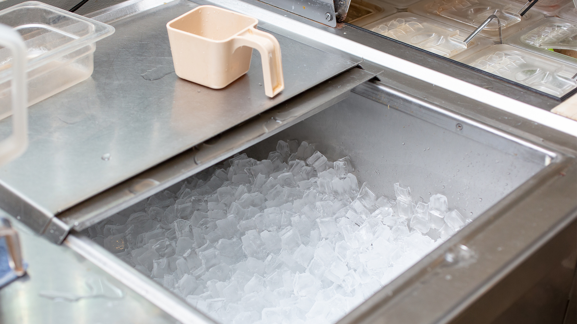 Ice Machine In Juice Bar