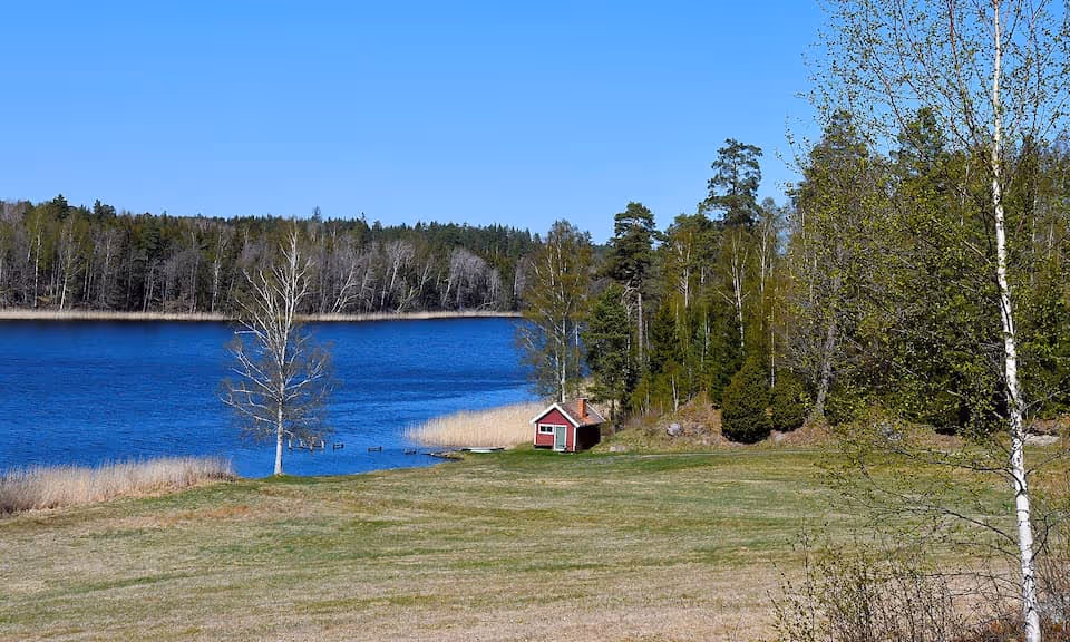 Stuga vid näshultasjön