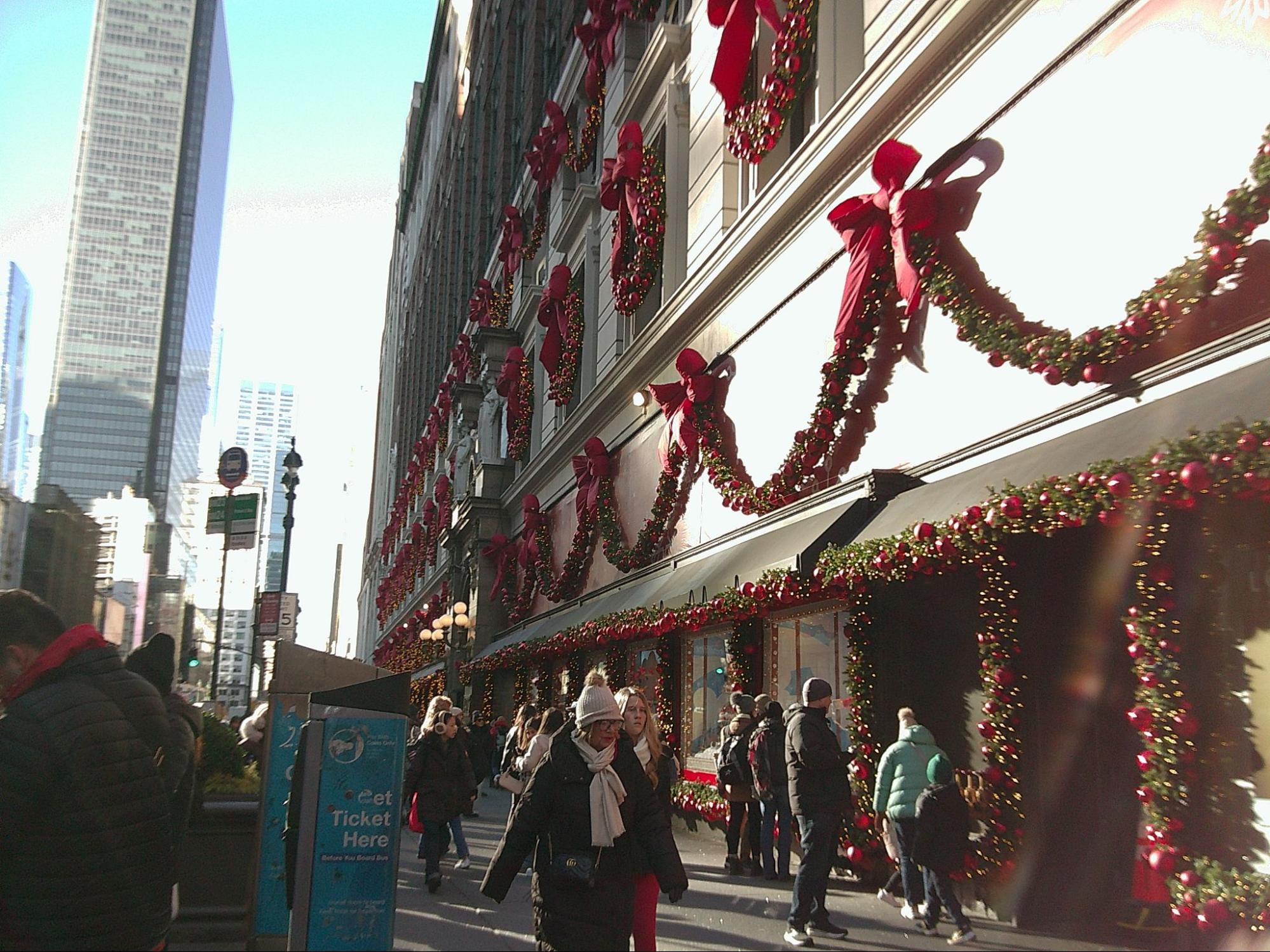 Insiders #215: Pane Relief: Fifth Avenue's Antidote to Digital Exhaustion