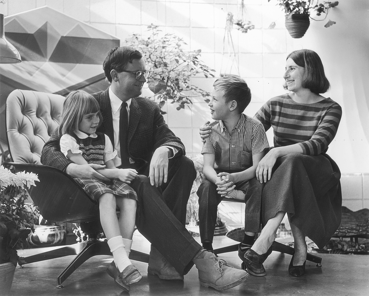 L to R: The Woodman family at home in Boulder, Colorado, circa 1963 / Sirotkin House, designed by Tician Papachristou, 1959, Boulder, Colorado, courtesy M. Gerwing Architects / Images 3-7: Interior and exterior views of the Woodman family home in the Sirotkin House, circa 1960s / Baskets in Betty’s studio before one of her twice-yearly sales.