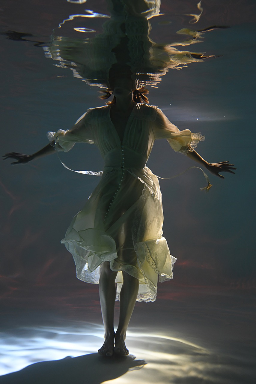 © Yulia Zelenska | Dance of time