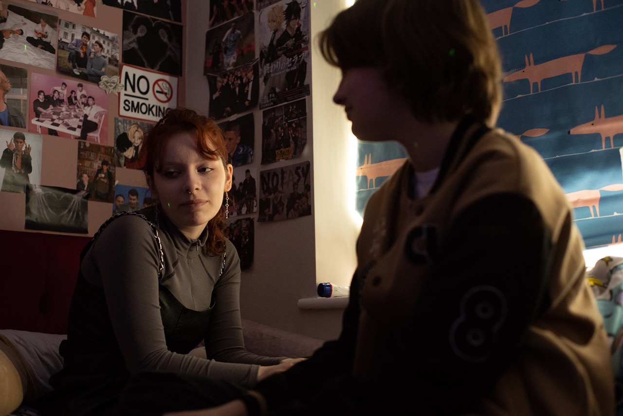 Out of My Hands portrays teenage Ukrainian refugees rebuilding their lives in the UK.