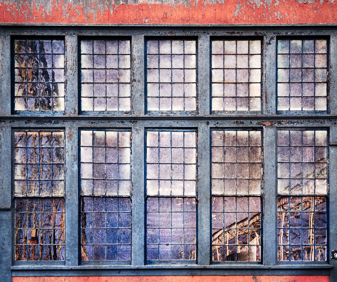 © David Welch | Ghosts in the Glass