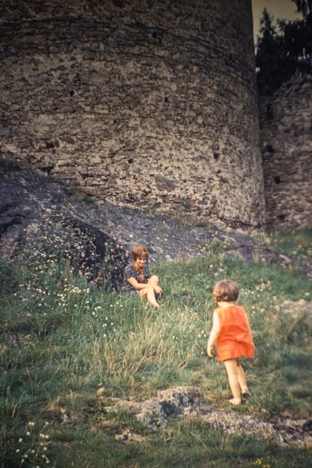 © Karin Svadlenak | The child that remained
