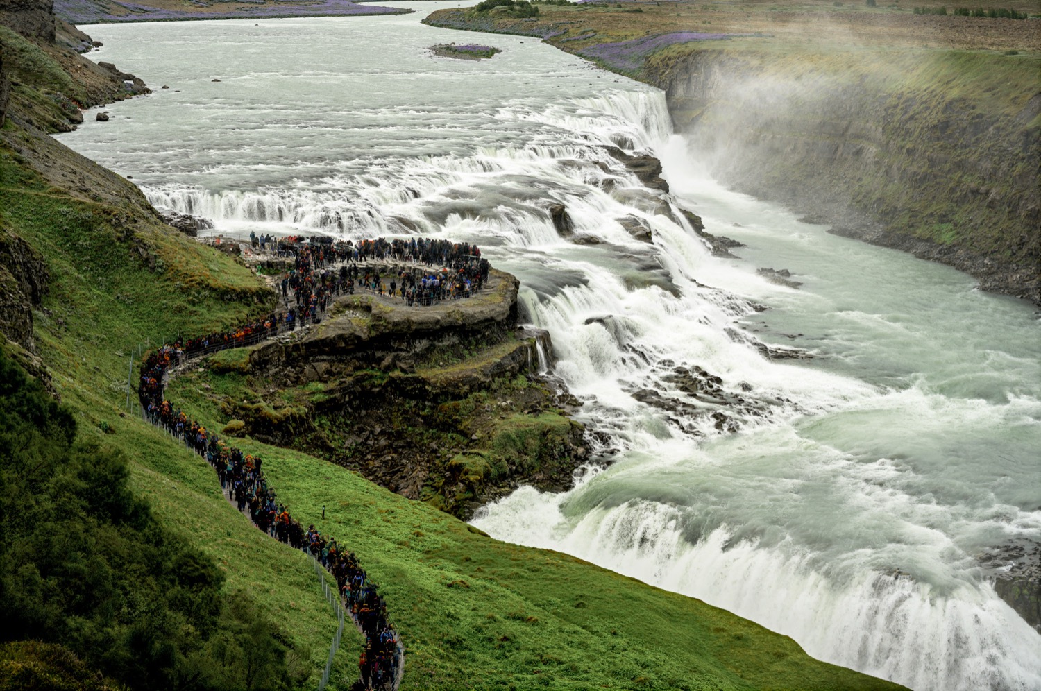 © Eckart Bartnik | Spheres colliding