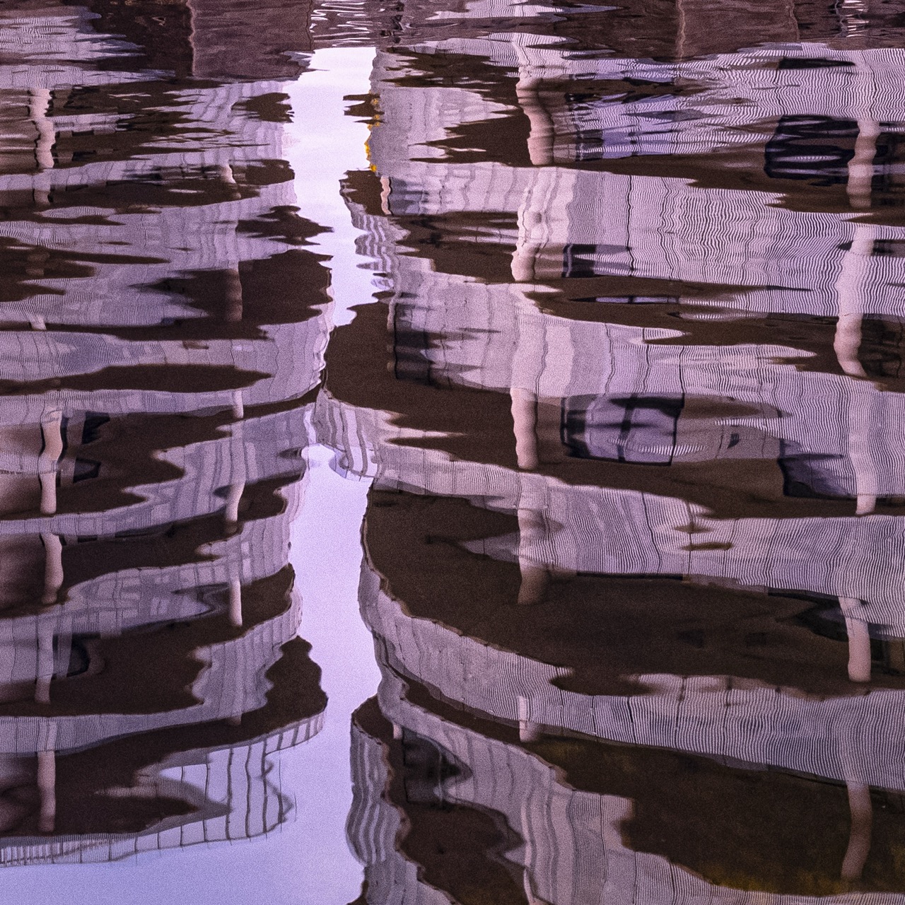 © Mike Mau | Reflected