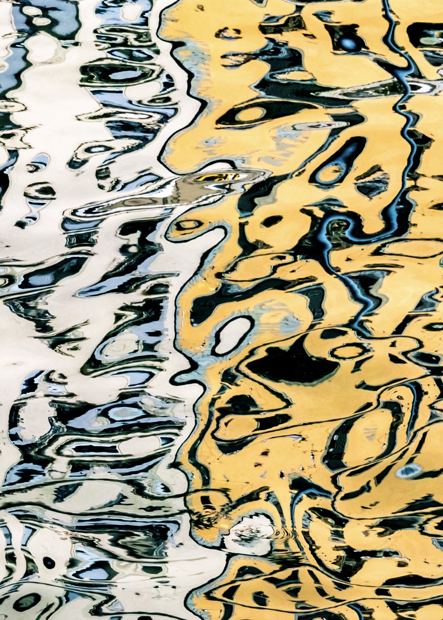 © Catherine Lewis | Lost in Time