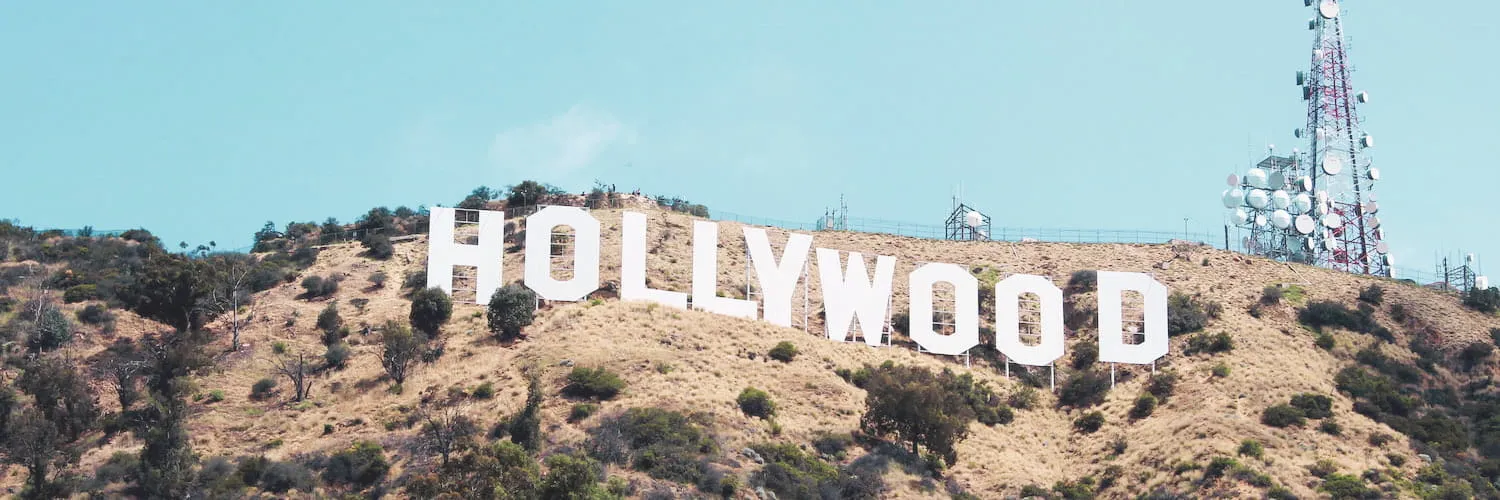 photo of the hollywood sign