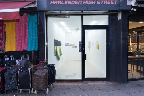 Mandy Franca, Installation View 'CAJU / KASHU / CAYÚ', Harlesden High Street. Image courtesy Harlesden High Street and the artist