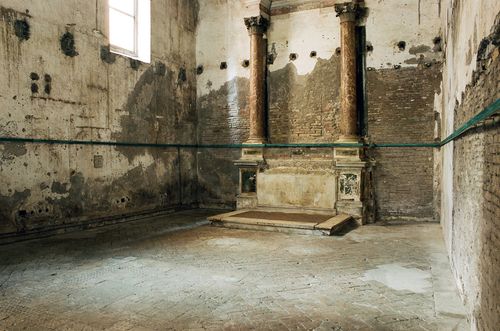 Installation view: Brook Hsu, Sant'Andrea de Scaphis, Rome, 2023. Courtesy the artist and Sant’Andrea de Scaphis, Rome. Photo: Valeria Giampietro, Alessandro Cicoria.