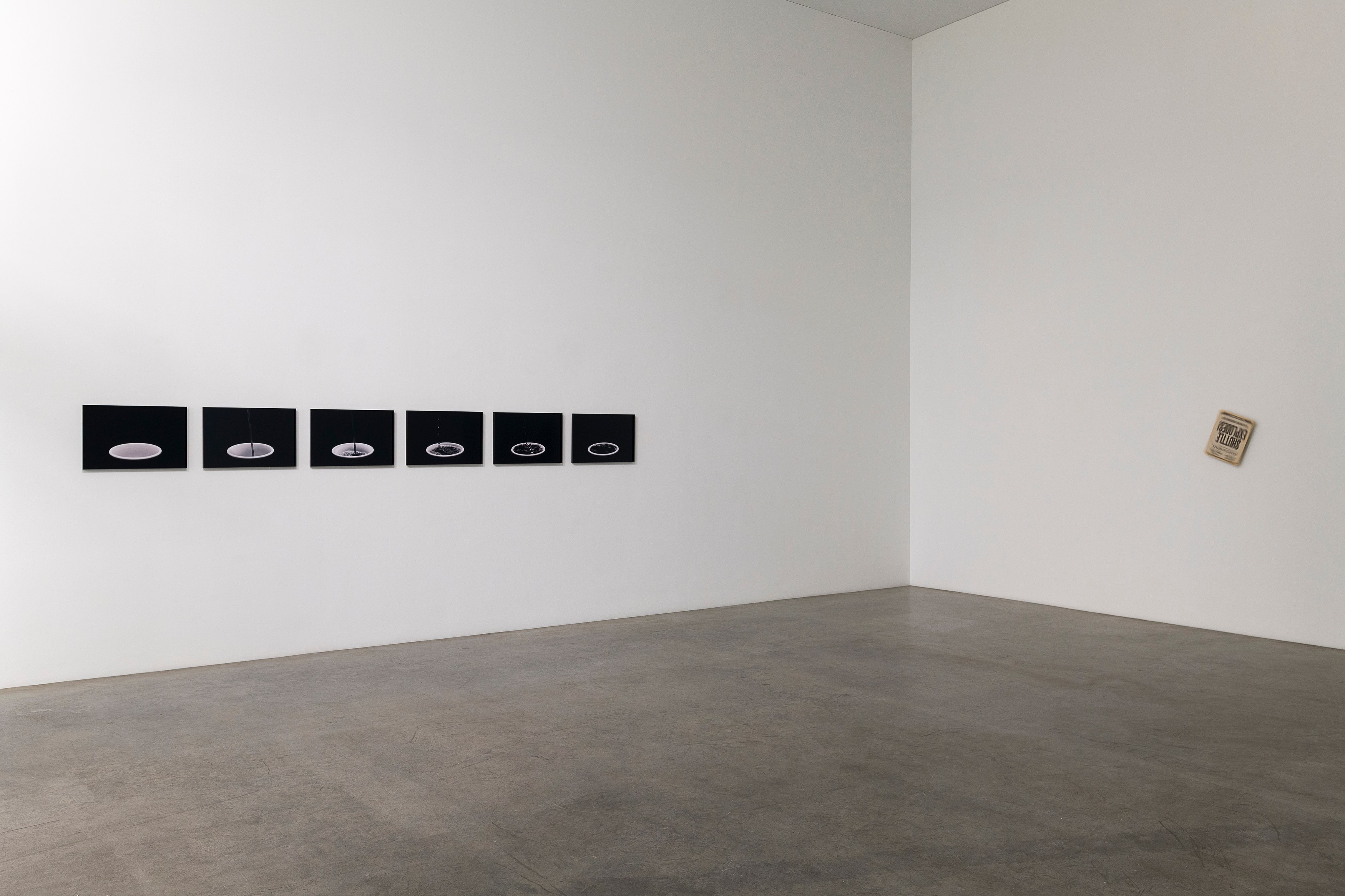 En Suite, Installation view, Images courtesy of the artist and Galerie Neu, Berlin. Photos by Stefan Korte.
