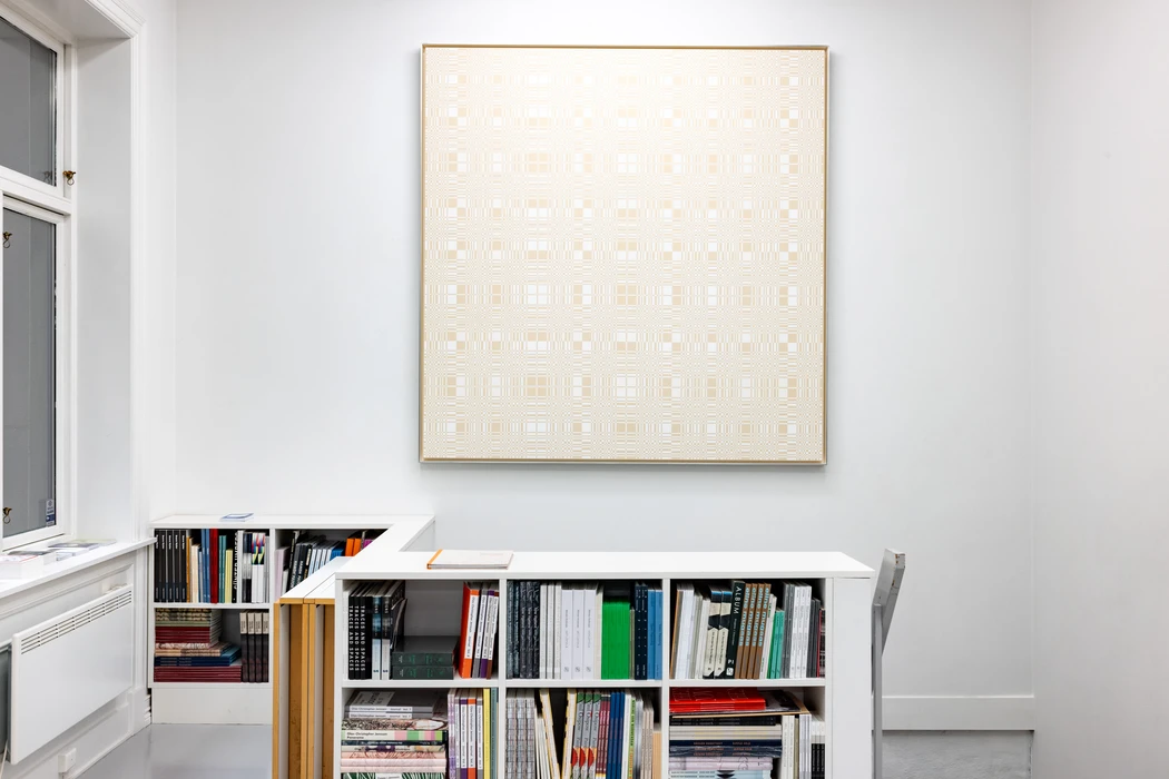 Kristin Nordhøy, Untitled No. I / Resonant, 2025, Oil on linen in aluminum frame, Courtesy of Galleri Riis