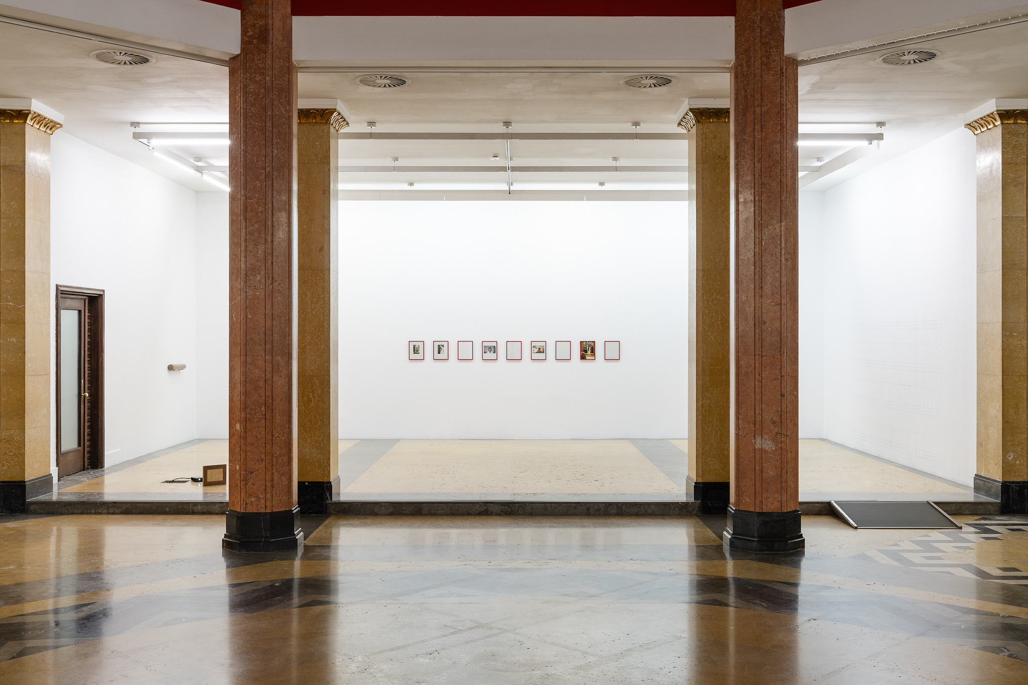 Installation View, Images courtesy of Culturgest, Porto. Photos by Dinis Santos.